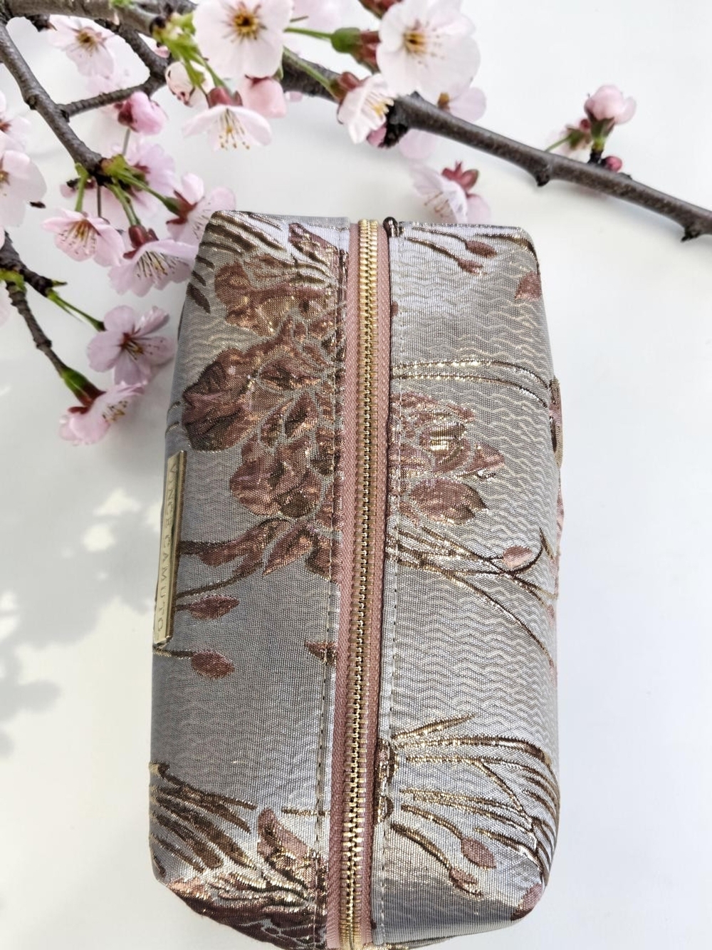 NEW Vince Camuto Lite Pink Floral Embroidered Pouch Cosmetic Bag 8"x4.5x4.5 NWT - Picture 4 of 10